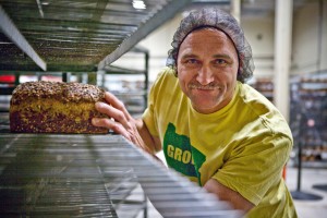 Dave-with-loaf-on-oven-rack